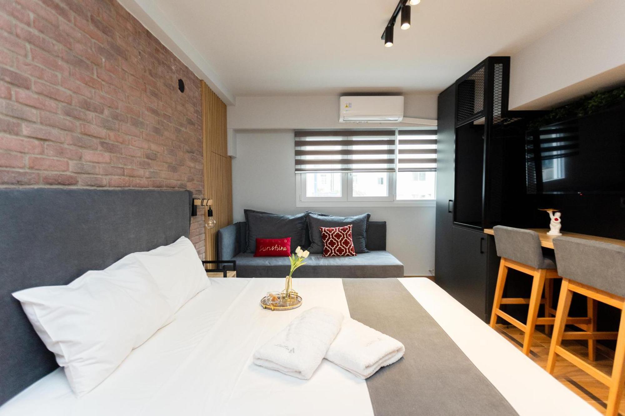 Valaoritou 3 Luxury Rooms Salonicco Esterno foto