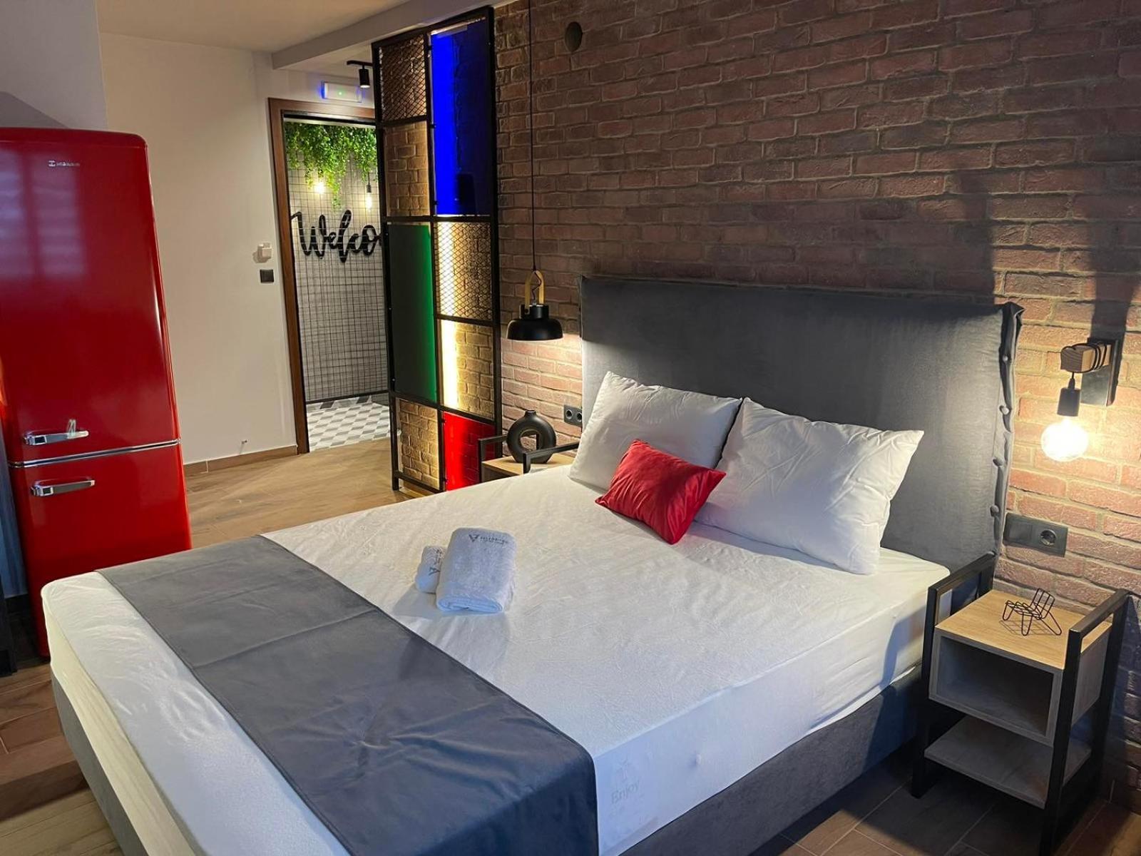 Valaoritou 3 Luxury Rooms Salonicco Esterno foto